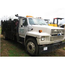 1991 FORD F700 SERVICE TRUCK