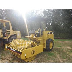 CAT CP433C VIBRATORY ROLLER