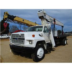 1992 FORD F800 S/A CRANE TRUCK