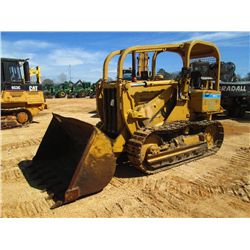 Dresser 125g Track Loader