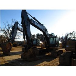 JOHN DEERE 240DLC HYDRAULIC EXCAVATOR