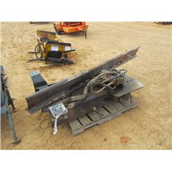 2009 GROUSER M22 HYDRAULIC BLADE ATTACH