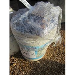 (1) LOT FORMING ROD CLIPS