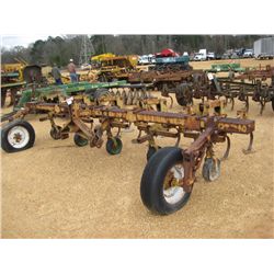 2 ROW CULTIVATOR