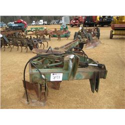 JOHN DEERE 3955 BREAKING PLOW