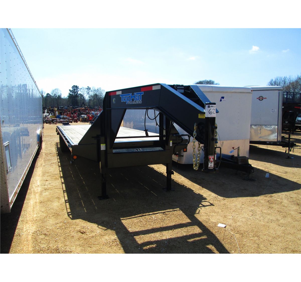 (UNUSED) 2013 TOP HAT 10T GOOSENECK TRAILER J.M. Wood Auction Company