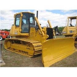 JOHN DEERE 750C LGP CRAWLER TRACTOR, S/N 831316 (97 YR) 6 WAY BLADE, 28" SBG, ECAB W/AIR, METER READ