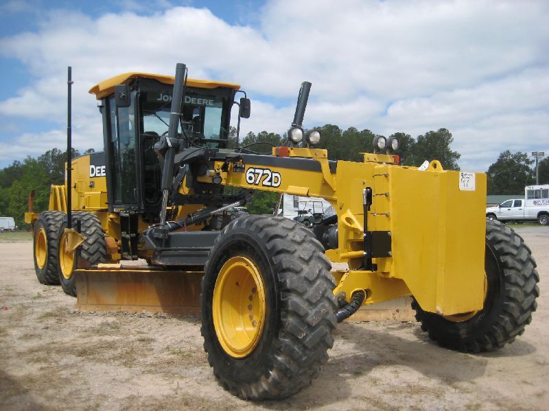 JOHN DEERE 672D MOTOR GRADER, S/N DX617438 (08 YR) 14' HYD MOLDBOARD W ...