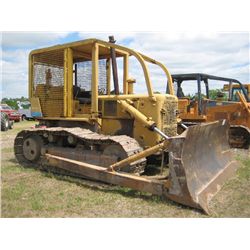 DRESSER TD15 CRAWLER TRACTOR, S/N P26090, SEMI-U BLADE, HYD TILT, 22" SBG, CANOPY, SWEEPS, SIDE & RE