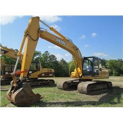 JOHN DEERE 200C LC HYDRAULIC EXCAVATOR, S/N 507707 (06 YR) 48" BUCKET, 32" PADS, ECAB W/AIR, METER R
