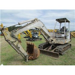 TAKEUCHI TB045 MINI HYDRAULIC EXCAVATOR, S/N 1456077, 4'9" STICK, 24" BUCKET, AUX HYD, BACKFILL BLAD