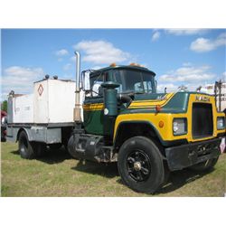 1978 MACK R685S S/A FUEL & LUBE TRUCK, S/N R685ST71285, MACK DIESEL ENG, 5 SPD TRANS, HYD, OIL, AIR,