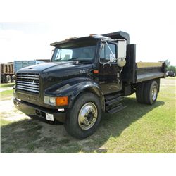 1999 INTERNATIONAL 4700 S/A DUMP, S/N 1HTSCAAM3XH233117, DT466E DIESEL ENG, 6 SPD TRANS, 3.4-4.9 YD 