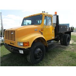 1998 INTERNATIONAL 4900 S/A FLATBED DUMP, S/N 1HTSDAAN3WH510532, DT466E DIESEL ENG, 6 SPD TRANS, TOO