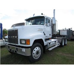 2001 MACK CH613 T/A TRUCK TRACTOR, S/N 1M1AA18Y51W136267, E7-427 MACK ENG, 10 SPD TRANS, 38K REARS, 
