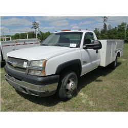 2004 CHEVROLET 3500 4X4 SERVICE TRUCK, S/N 1GBJK34214E328715, DURAMAX DIESEL ENG, A/T, P/S, A/C, KNA