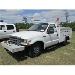 2003 FORD F350 RAILROAD SERVICE TRUCK, S/N 1FDSF30543EA52230, V10 GAS ENG, A/T, P/S, A/C, SERVICE BO
