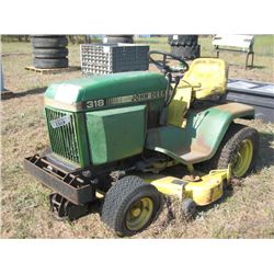 JOHN DEERE 318 RIDING LAWN MOWER