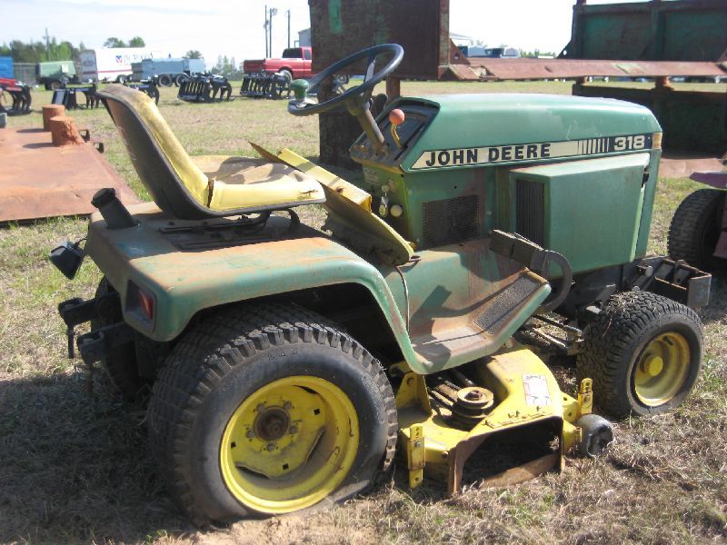 JOHN DEERE 318 RIDING LAWN MOWER J.M. Wood Auction Company, Inc.