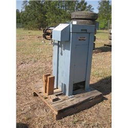 LOCK FORMER, S/N 634, CAPACITY 24 GA