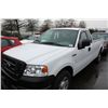 Image 1 : 2005 WHITE FORD F150 XL 2 DR PU 139,441KM GAS