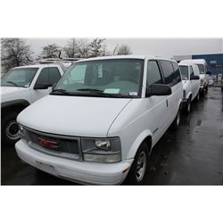 2000 WHITE GMC SAFARI PASS VAN SL 68,644KM GAS