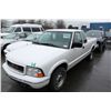 Image 1 : 1999 WHITE GMC SONOMA SLS 2DR PU 215,547KM GAS