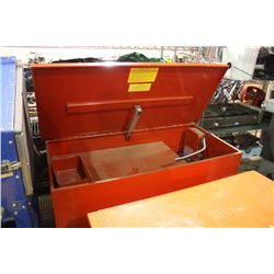 LARGE RED PARTS WASHER
