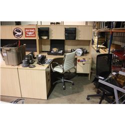 MAPLE CORNER DESK WITH HUTCH