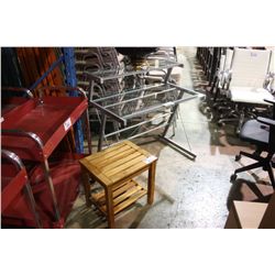 BLACK LAMP, GLASS TOP DESK & A END TABLE