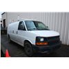 Image 2 : 2007 WHITE CHEVROLET EXPRESS CARGO VAN 82,055KM