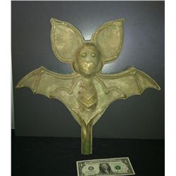 VINTAGE VAMPIRE BAT VACU FORM BUCK MOLD HORROR PROP