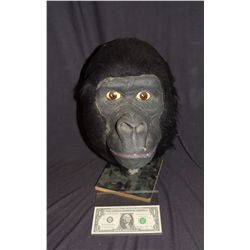 DISNEY FEMALE GORILLA APE VINTAGE ANIMATRONIC ANIMAL HEAD PROP KING KONG