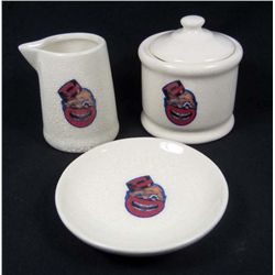 2923 - COON CHICKEN INN POTTERY SET