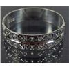 Image 1 : 2466 - STERLING SILVER CARVED EMBROIDERY RING SIZE 8