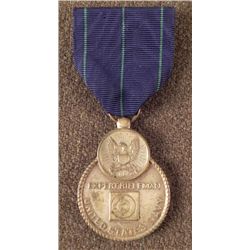 WWII NAVY EXPERT RIFLEMAN AWARD MEDAL AND RIBBON