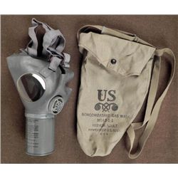 WWII U.S. M1A2-1-1 NON COMBATANT'S GAS MASK