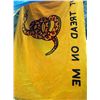 Image 3 : 3X5' VINTAGE "DON T TREAD ON ME" FLAG ON 50" POLE