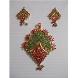 119.5 CTW GOLD PLATED EMERALD/RUBY SET