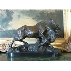 Majestic Bronze Sculpture Moose