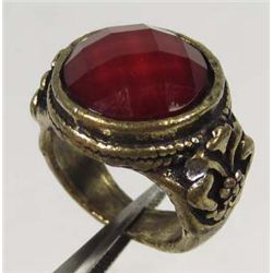 2146 - RETRO RUBY COLORED STONE RING