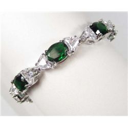 10748 - 14K WHITE GOLD PLATE PENDANT BRACELET W/ GREEN EMERALD AND TOPAZ