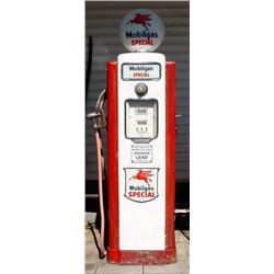 Lot 024: Wayne 70 Gas Pump