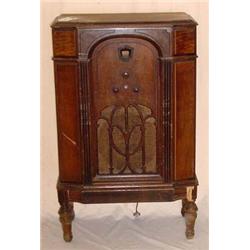 Lot 221: Philco Model 90 Superheterodyne