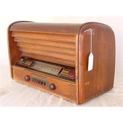 Lot 245: Westinghouse Model H-104A Radio