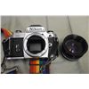 Image 7 : Nikon FG Film Camera w/Vivitar Flash & Case