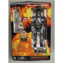 T2 Endoskeleton w/Gun - Terminator 2