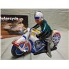 Image 2 : Wind-Up Toy Motorcycle w/Rider