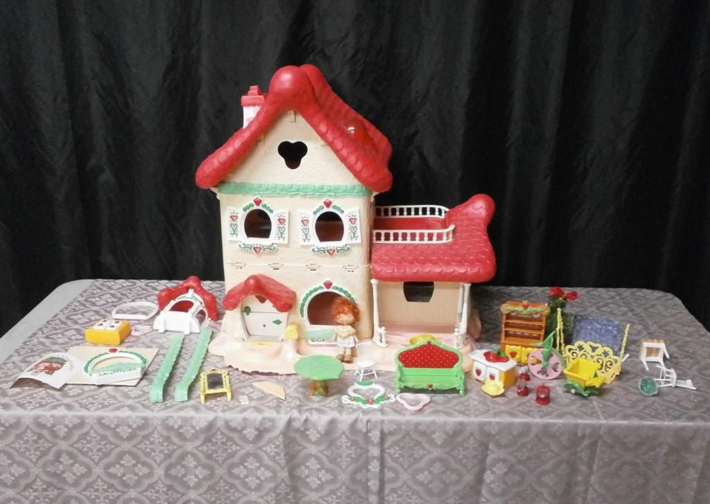 strawberry shortcake berry happy home