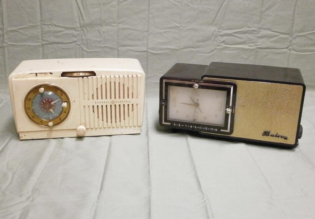 Vintage GE 516 & Bulova D100 Clock & AM Radios